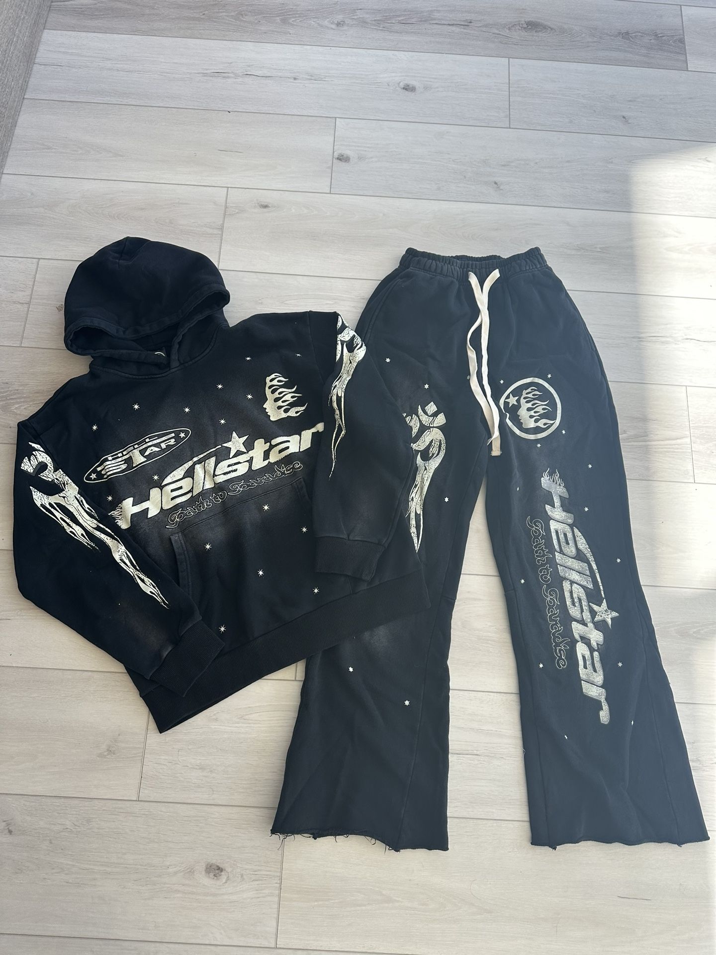 Hellstar Set Hoodie + Sweatpants Size M & L