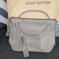 
Louis Vuitton Antheia Ixia Monogram Gris Leather 