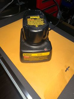 DeWalt 14.4V Battery Pack and Charger