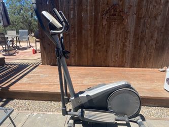 elliptical Gold gym