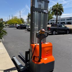Powered Forklift Full Electric Walkie Stacker 2500 lbs Cap.