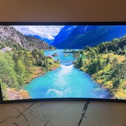 Samsung 27” Curved Gaming Monitor [1440p, 144Hz, C27HG70]