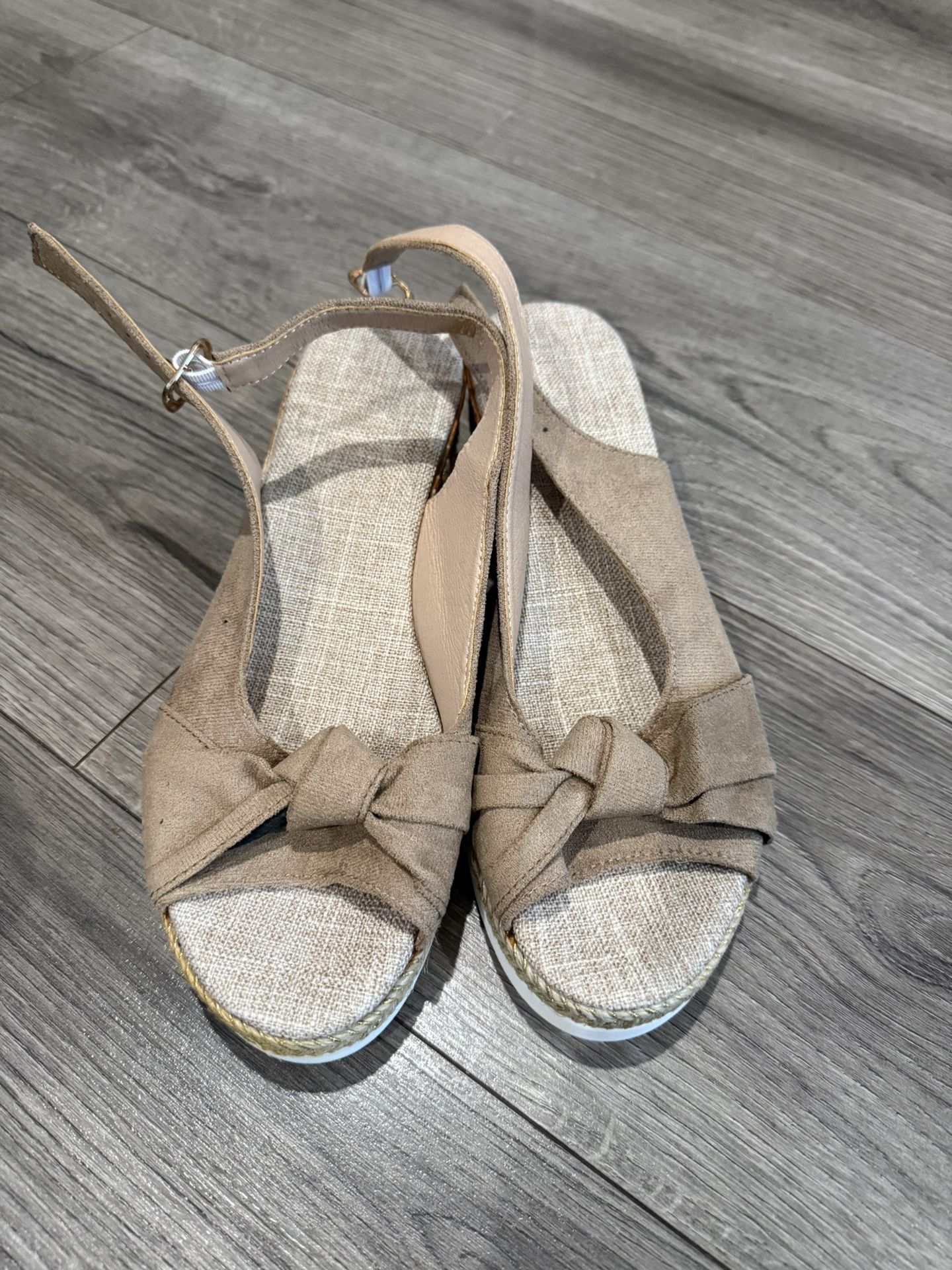 Women’s Wedge Shoe