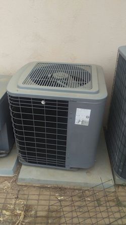 Carrier 5 ton condenser