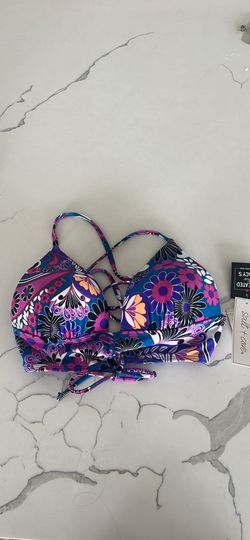 NWT Floral Bikini Top