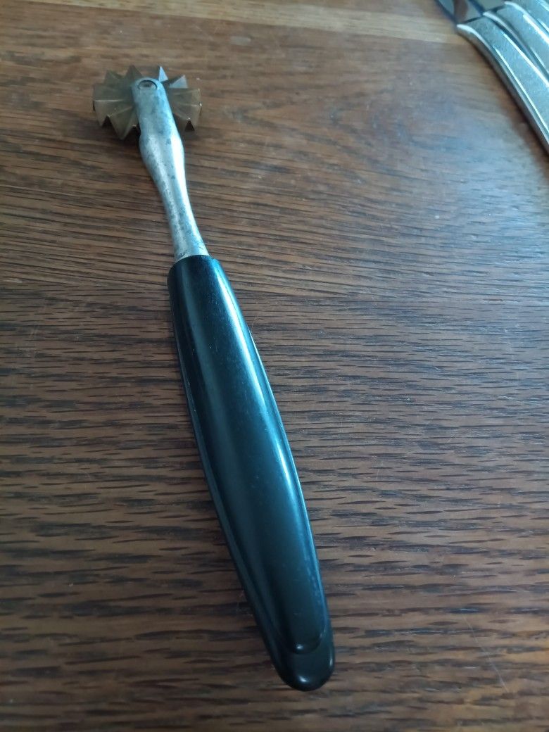 Vintage Pie Crust Crimper