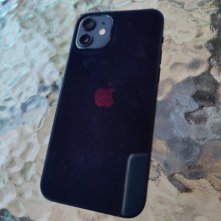 iPHONE 12 β’ 128 GB β’ UNLOCKED π β’ 100 Battery π β’ Mint! (Price Firm) (Price Is Firm)