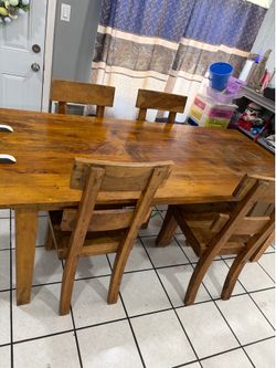 Heavy duty wood dinner table