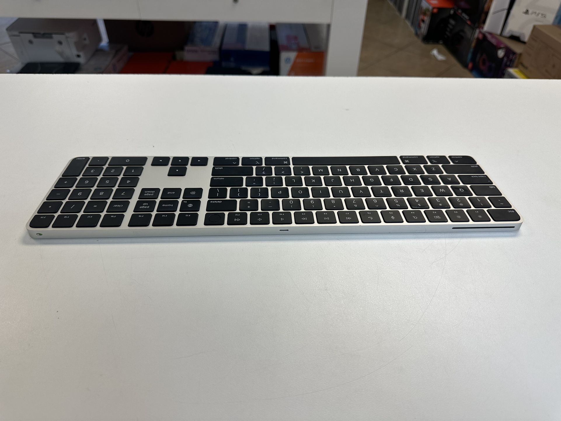 Apple Magic Keyboard w/Touch ID & Numeric Keypad Black ,Model A2520