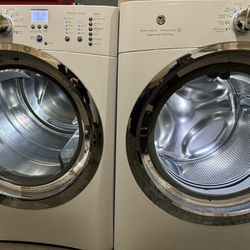XL Capacity Electrolux Washer And Dryer Set Electric 