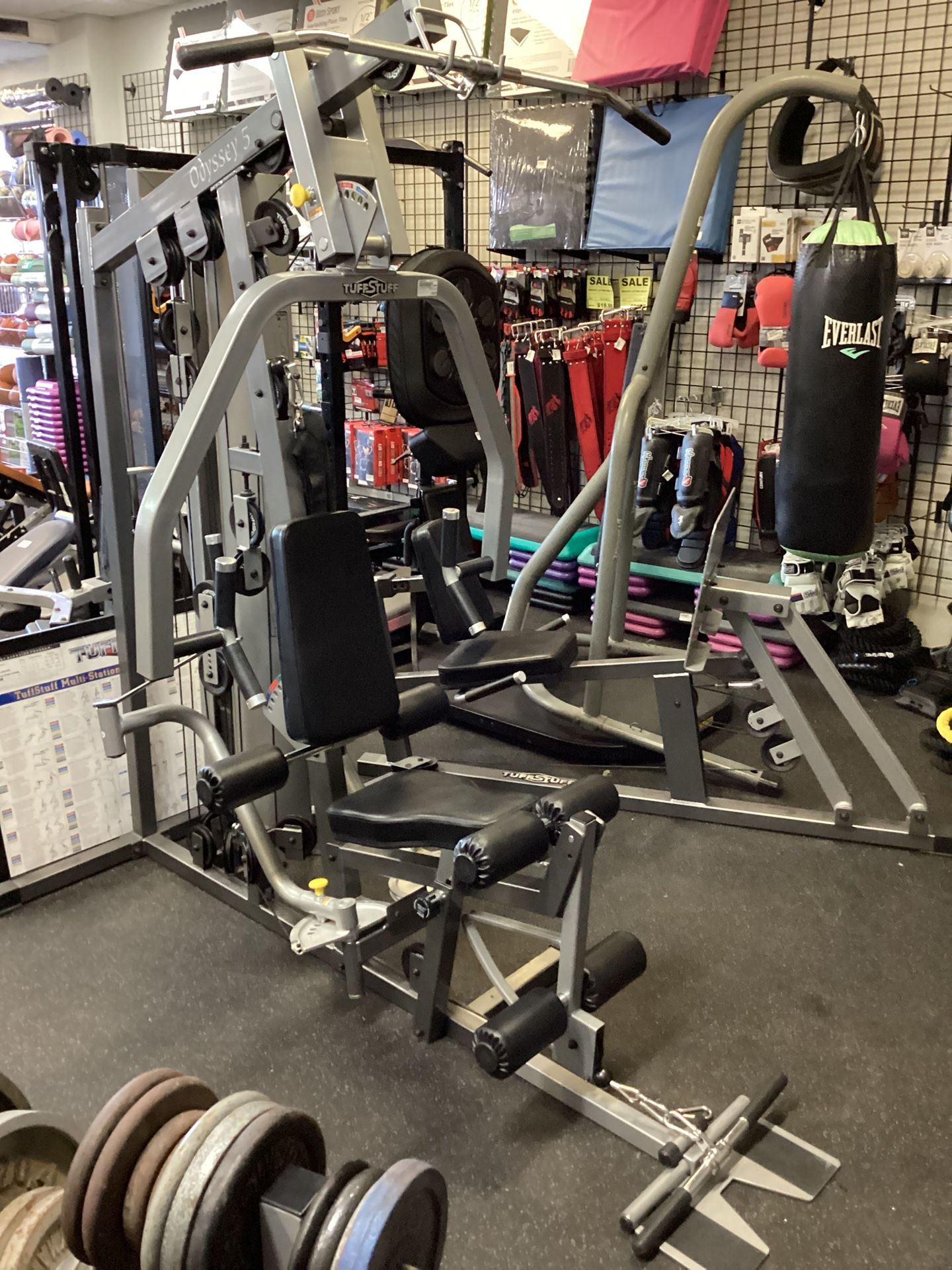 Tuff Stuff Odyssey 5 Gym With 200lb Weight Stack 