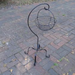 Hanging Basket & Stand