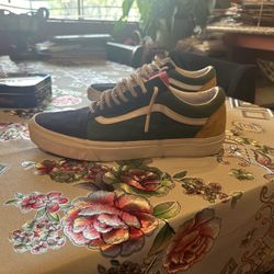 Vans 