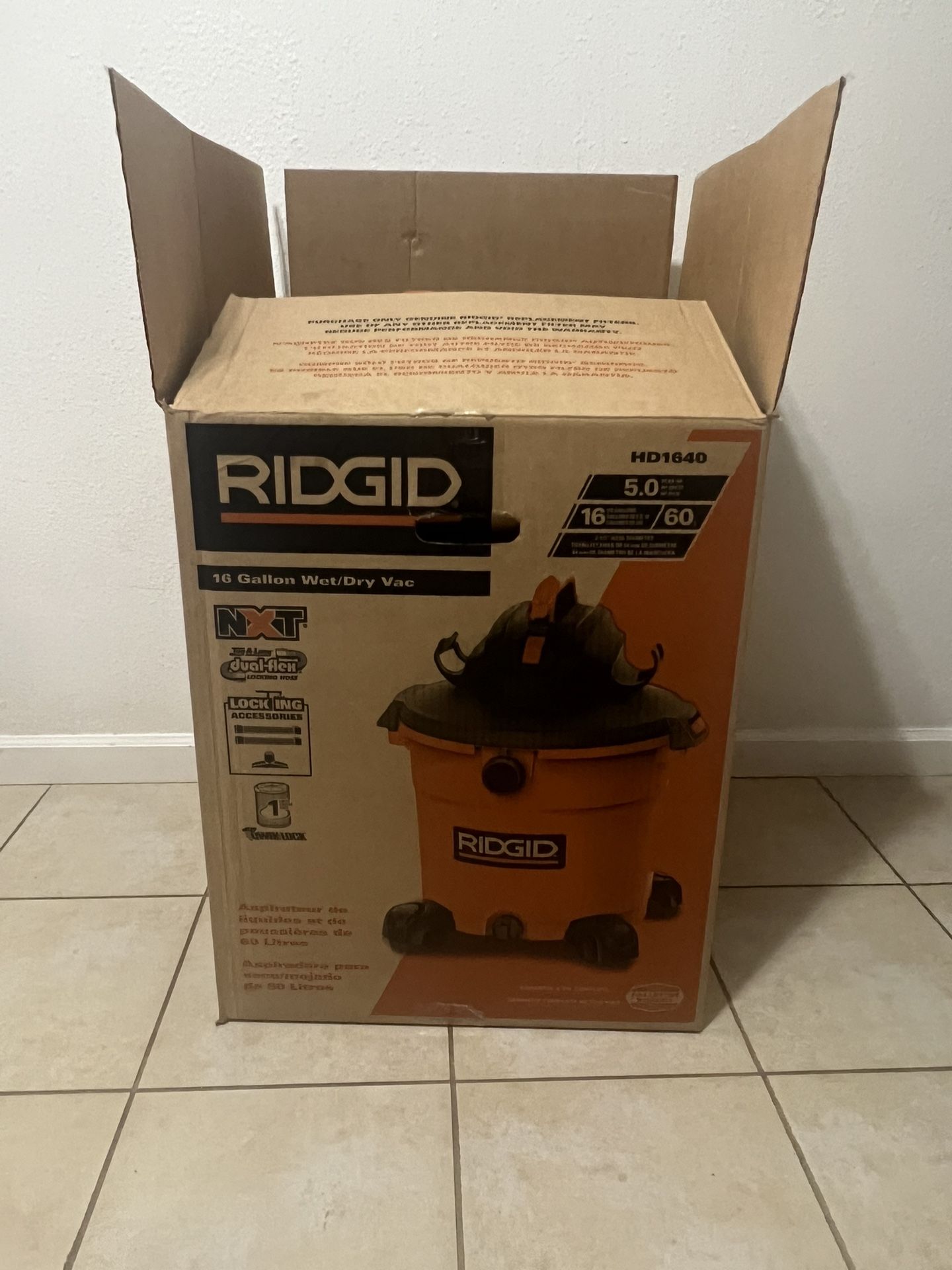 Vacuum Shop 16 Gallon