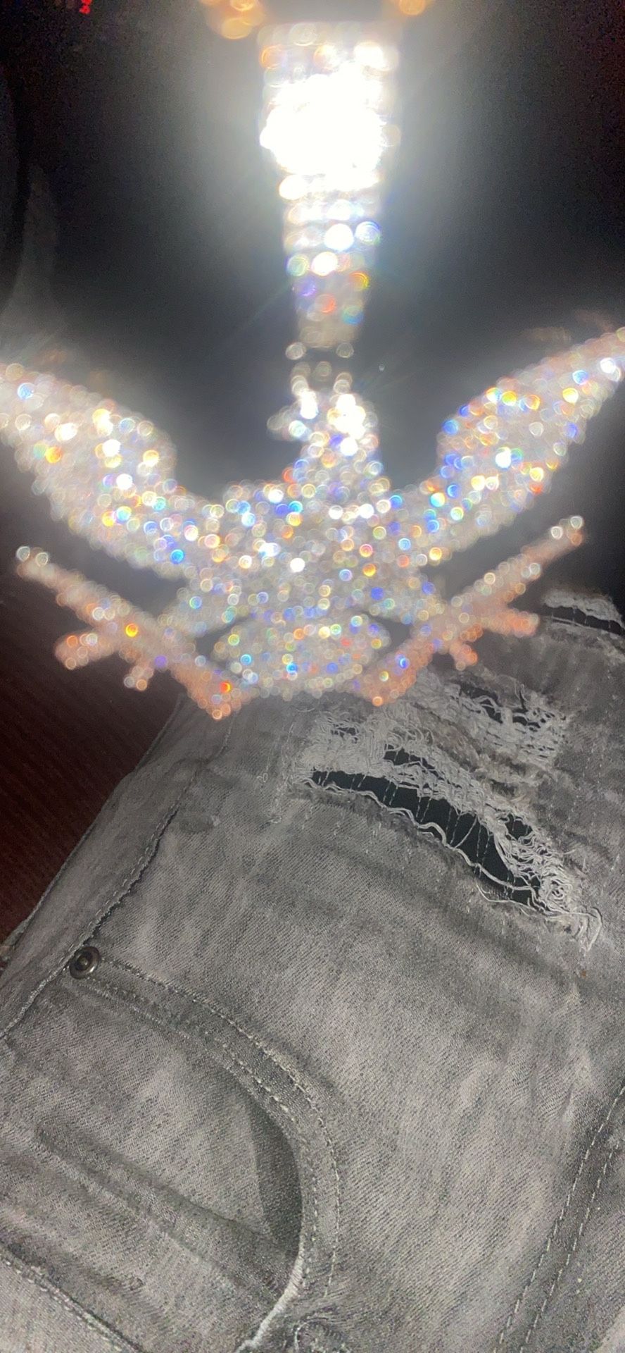BRAND NEW DIAMOND TESTED KING CHARM PENDANT 💎