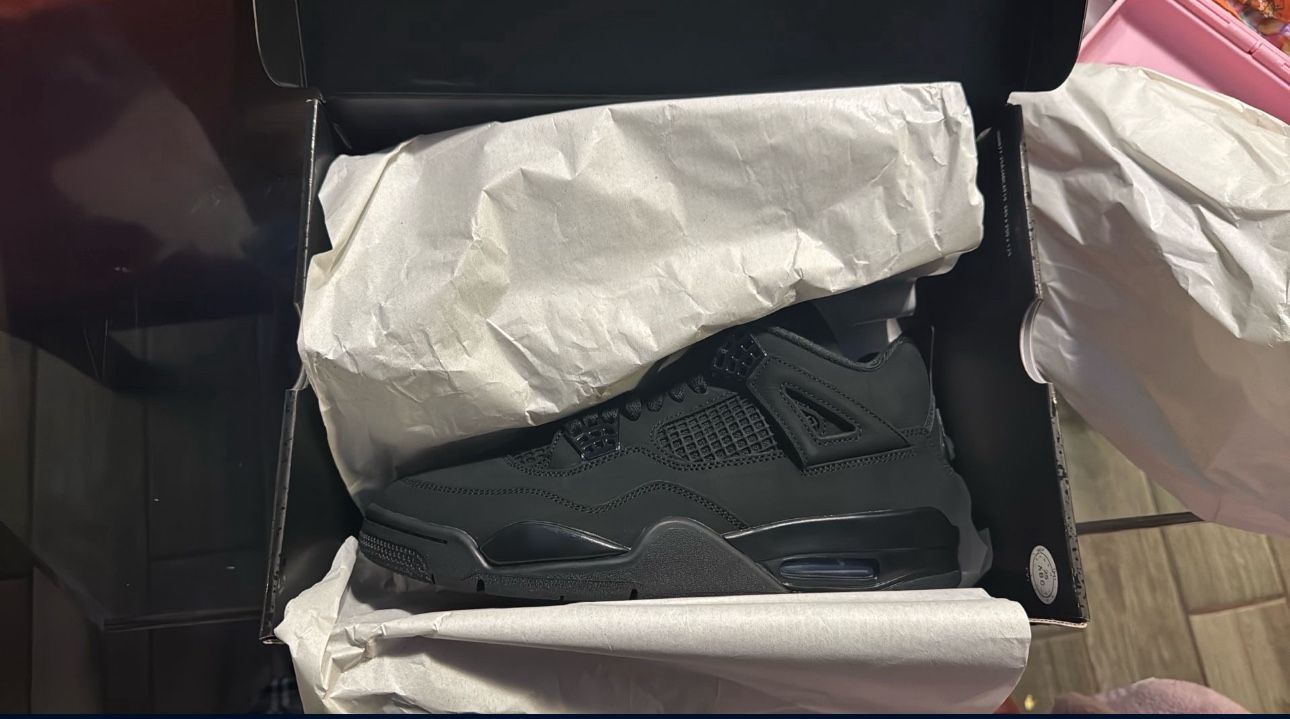 Nike Air Jordan Retro 4  Black Cat Size 11