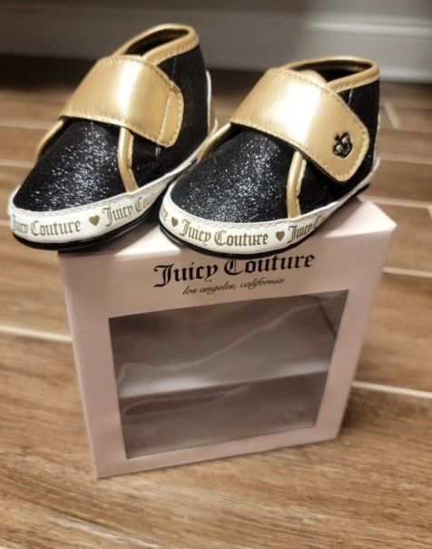 Juicy Couture Santa Cruz Baby Shoes Size 3(6-9 Months)