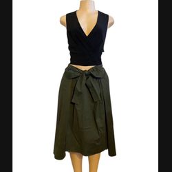 Women’s Size 6 Green Skirt 