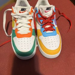 Youth Size 5 Nike Shoes