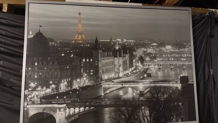 Paris frame