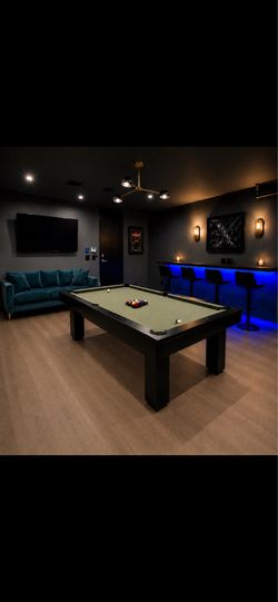 Pool Table - Olhausen Custom 8’