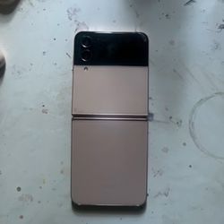 Samsung Galaxy Z Flip 4