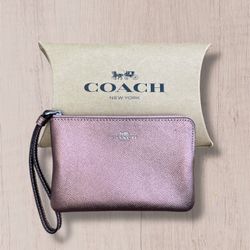 Coach Metallic Dark Blush corner zip wristlet