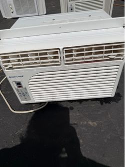Very good condition cool-living air conditioner