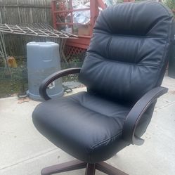 Pillow Soft HON Executive Chair