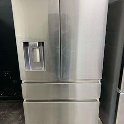 SAMSUNG REFRIGERATOR / 4 DOORS / FREE DELIVERY