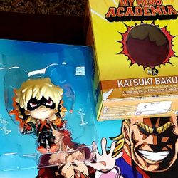 Heavy Chest with Book Racks on Side 32in Length 17in Height 17in Width 