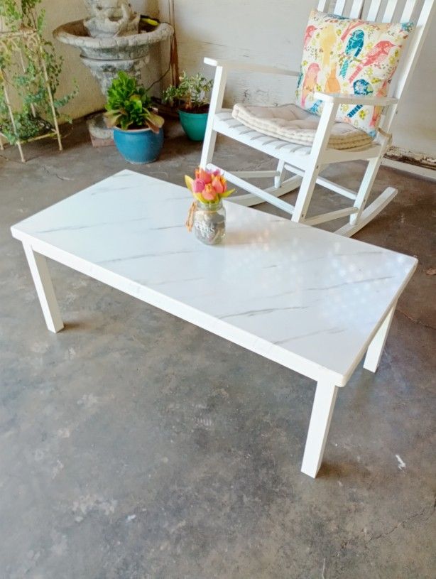 Coffee Table (Use Indoor or Outdoor)
