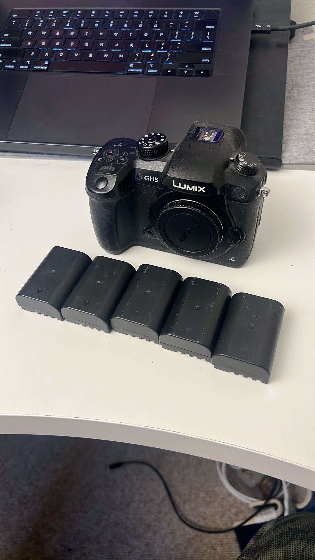 GH5 Panasonic With 6 Batteries