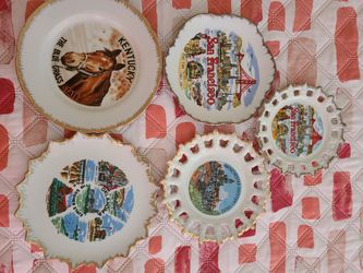 Wall deco Plates..Good condition 