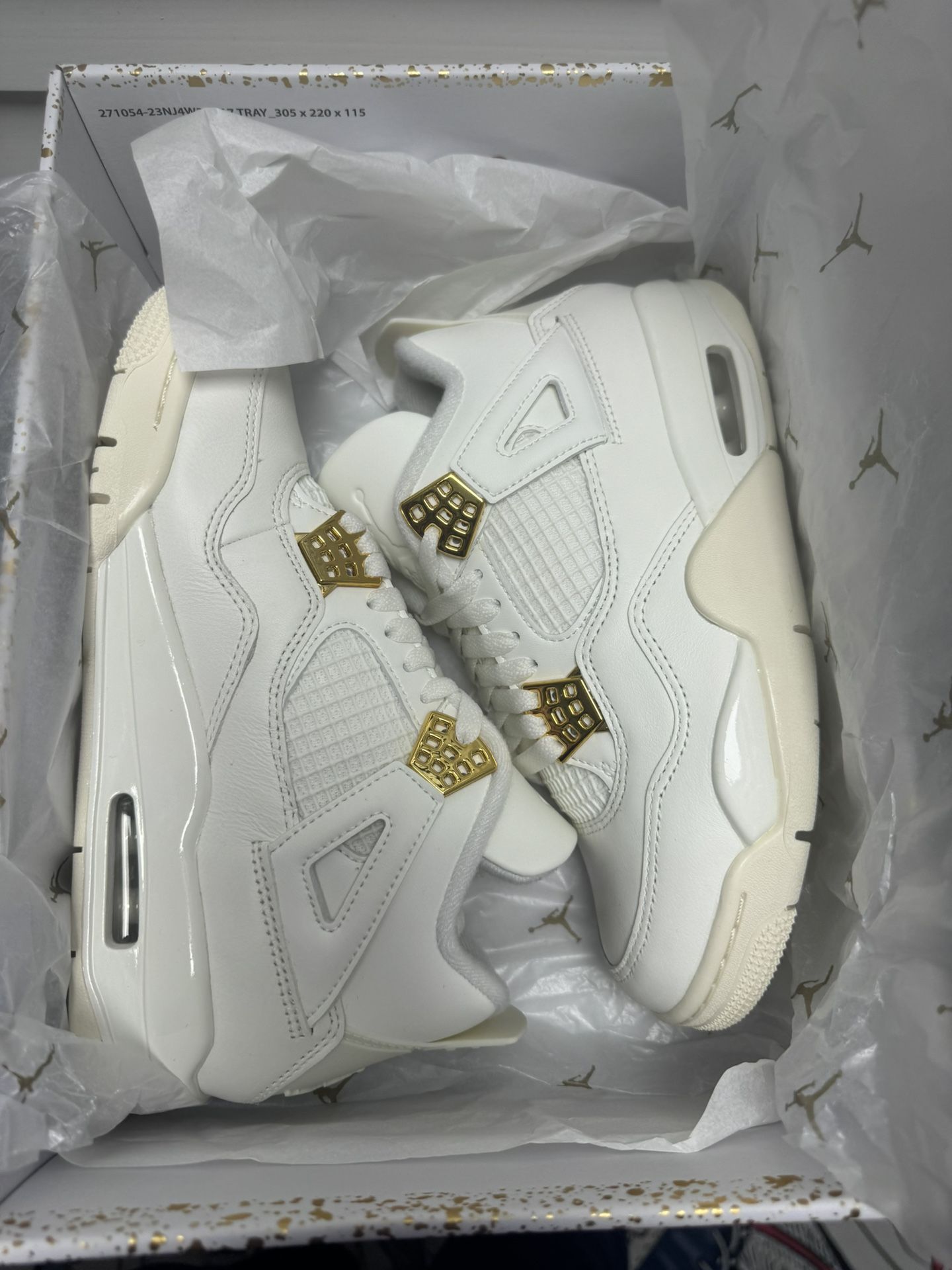 Jordan 4 Metallic Gold 