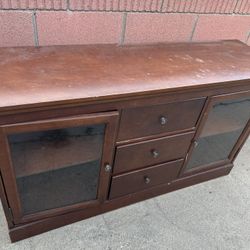 Dresser/tv Stand