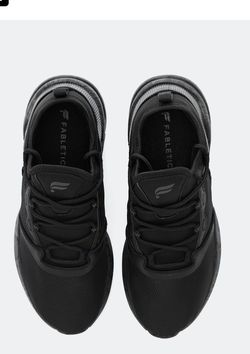 New Fabletics Performance Sneaker size 6 $35 obo