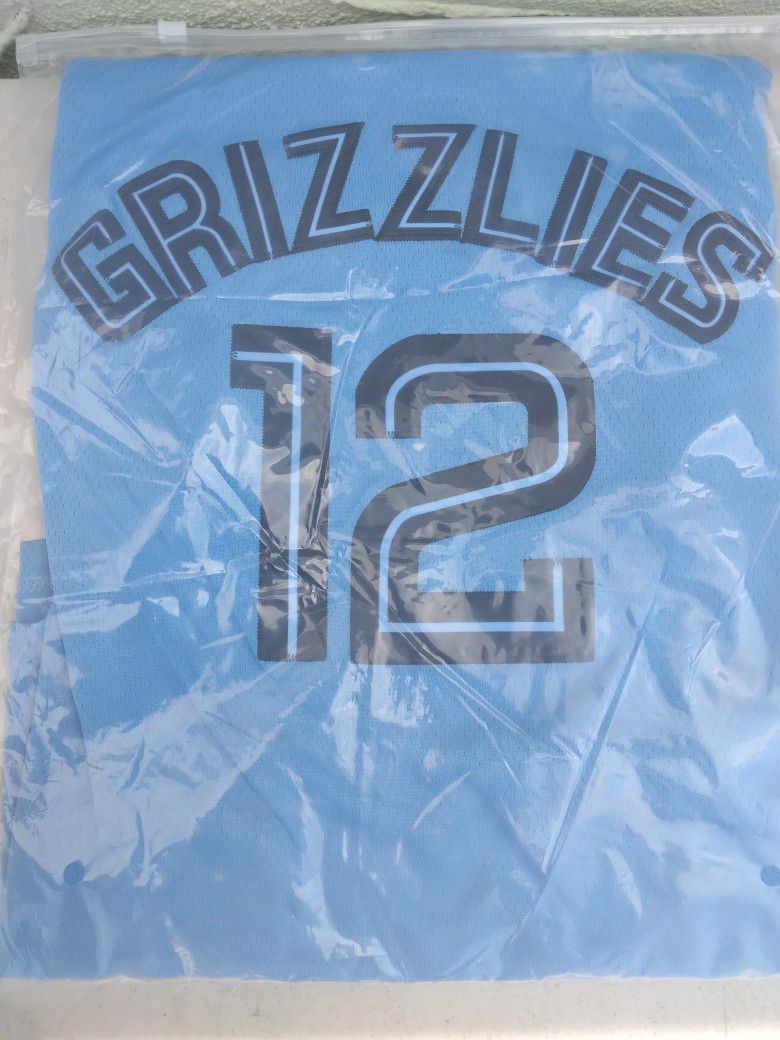 Ja Morant (ALL SIZES) Memphis Grizzlies Throwback Jersey for Sale in  Raleigh, NC - OfferUp