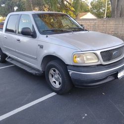 2001 Ford F-150 Super crew Cab Lariat