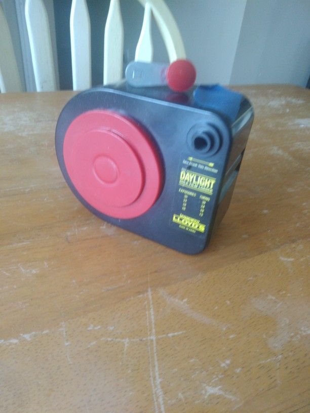 Lloyd's Daylight Bulk Loader, 35mm