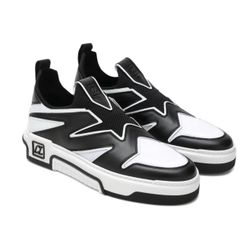 Christian Louboutin Men’s Astroflash Black/White Leather Low Top Sneakers, brand new in box! Size 44 EU or 11 US