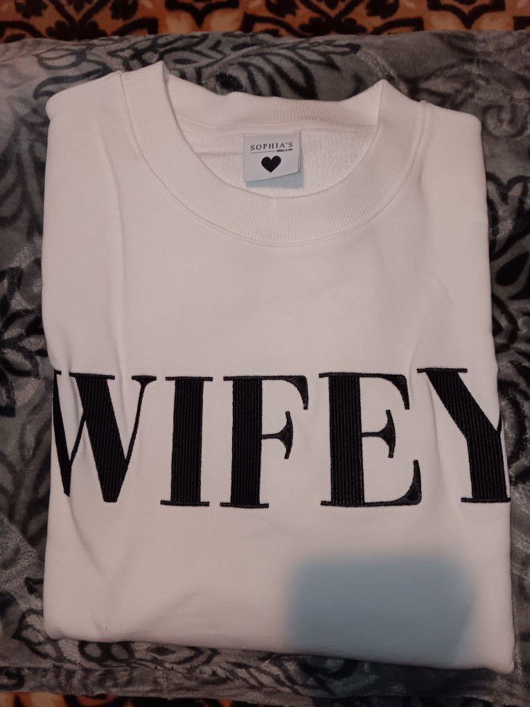 Wifey Sweatshirt Size M/L