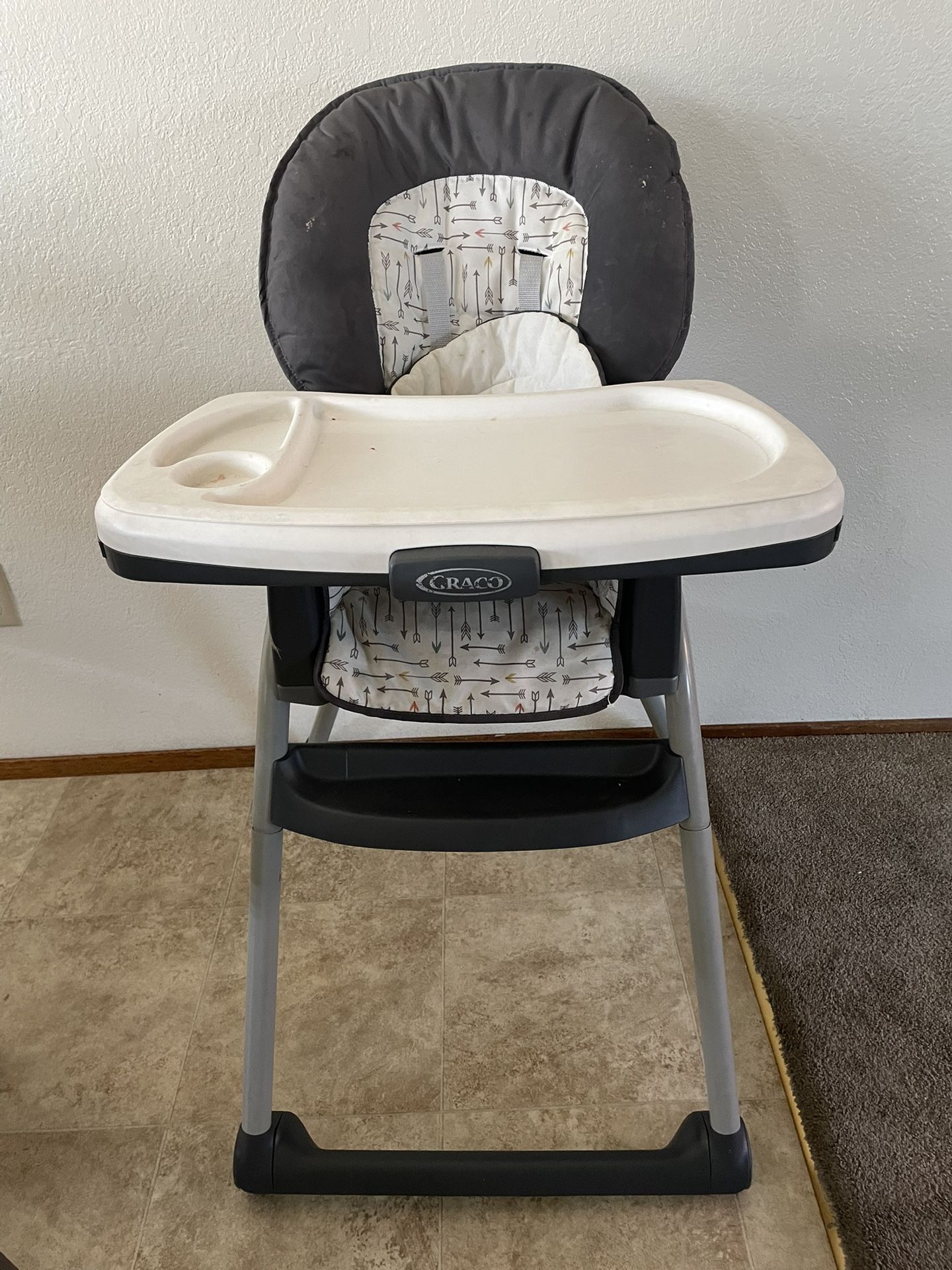 Swing Works Good Hardly Use It Like And Chair Good Conditions Also The Chair You Could Make It Smaller Into A Small Table