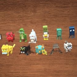 MINECRAFT MINI FIGURES LOT OF 18 TOYS ANIMALS