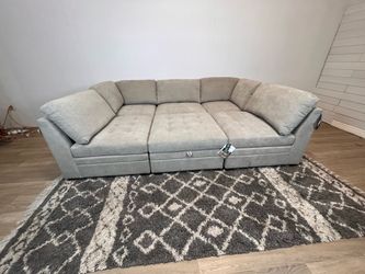 Thomasville Sectional Modular Couch - Free Delivery