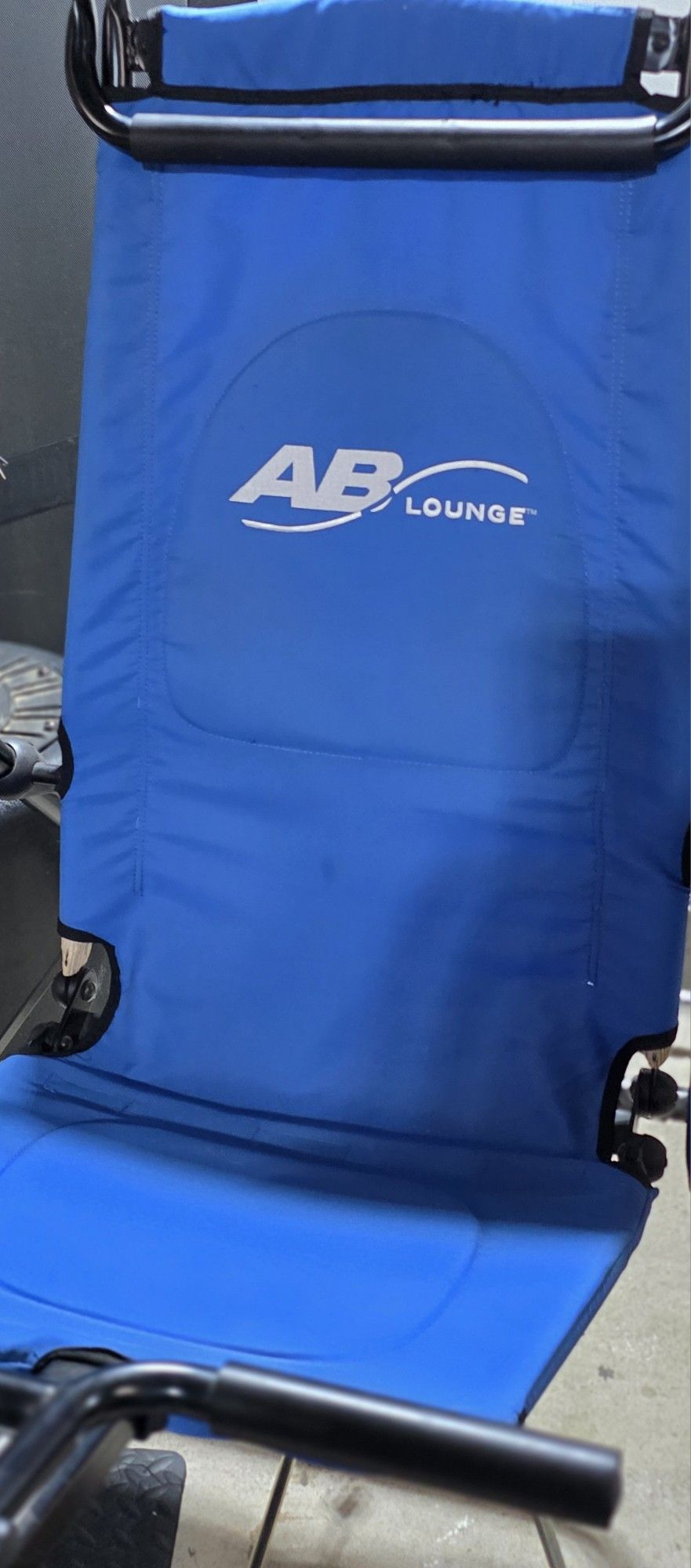 Ab Lounge