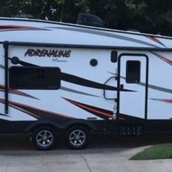 2017 Coachman Adrenaline 25QB Toy Hauler Rv