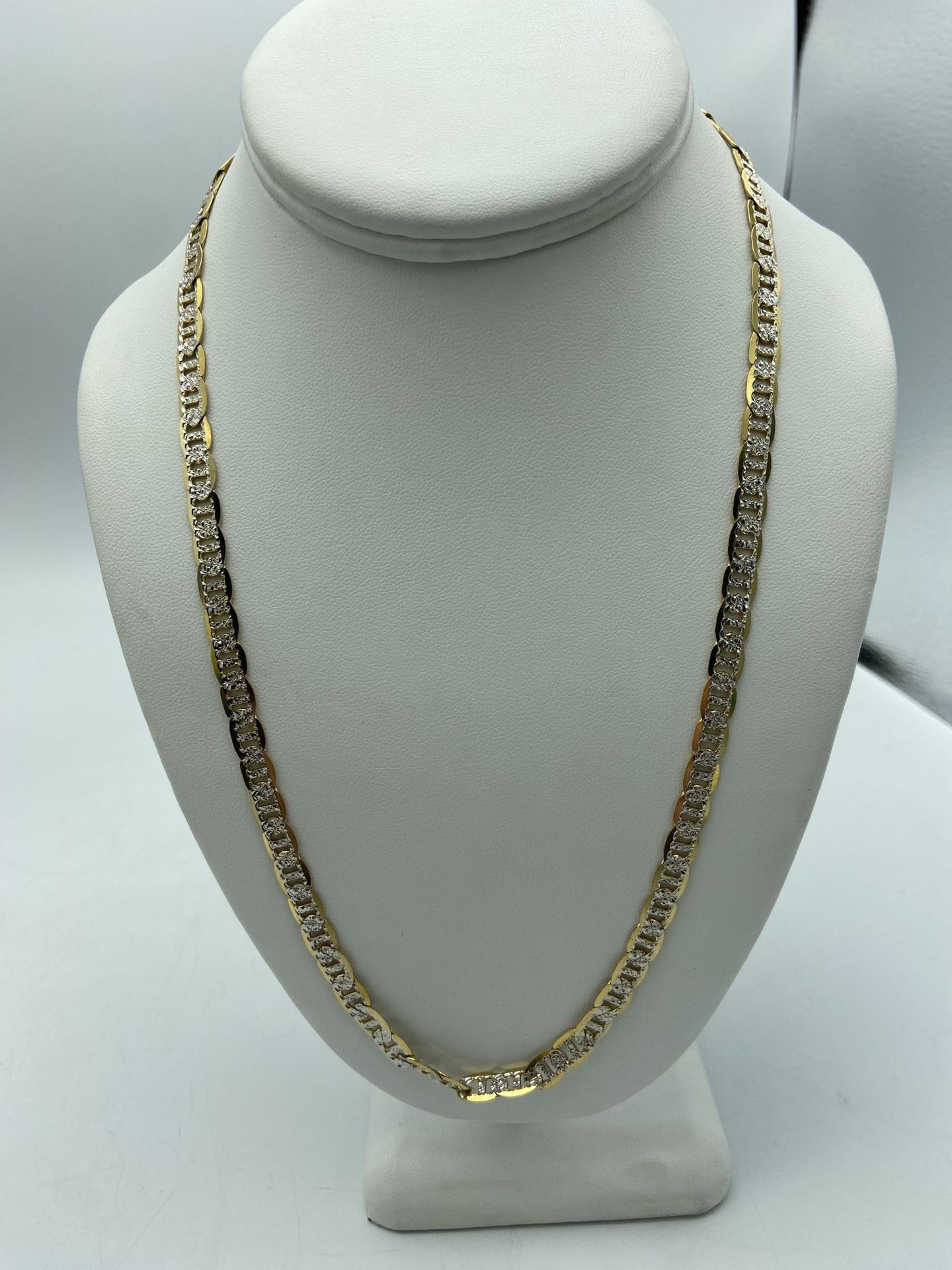 14kt Yellow Gold Diamond Cut Mariner Link Chain 22”