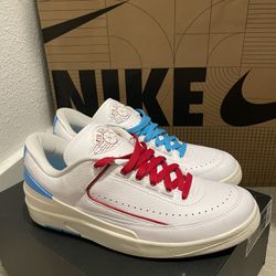 MENS Jordan Retro 2  Size 10/women 11.5 