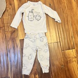 Baby boy carter’s milk and cookies pajama set. Size 12 months